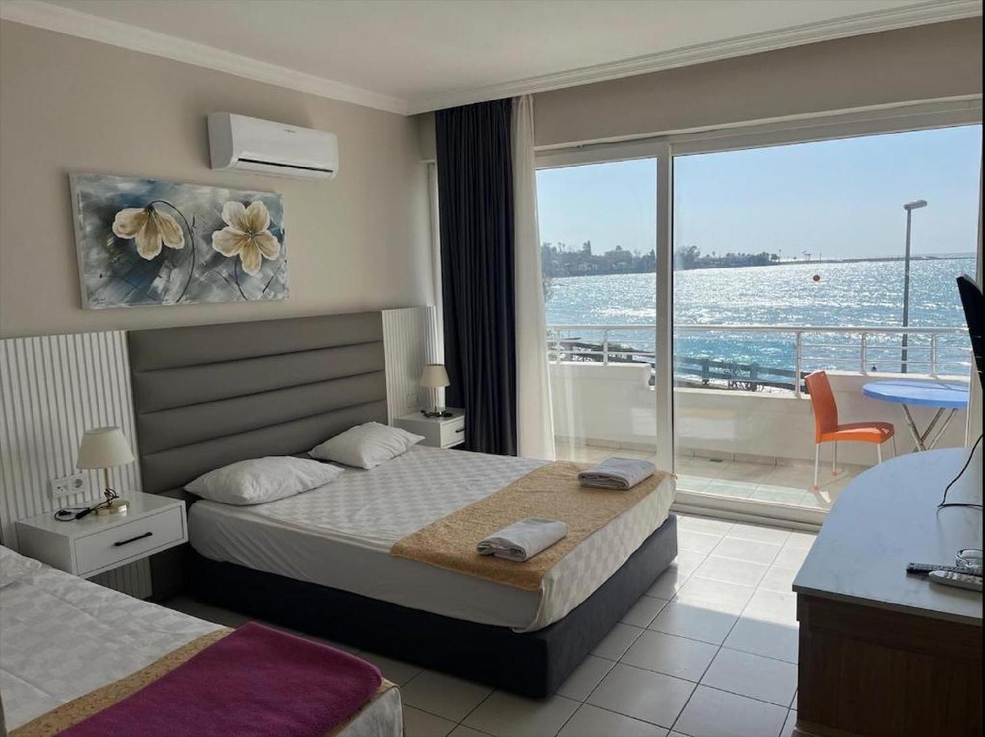 Club Otel 3*