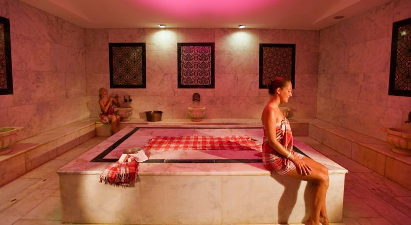 Side Beach Club 3*