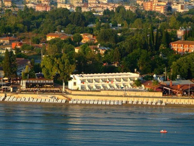Club Side